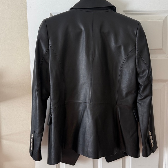 Elegant Black Leather Double-Breasted Women's Blazer - Picture 4 of 4